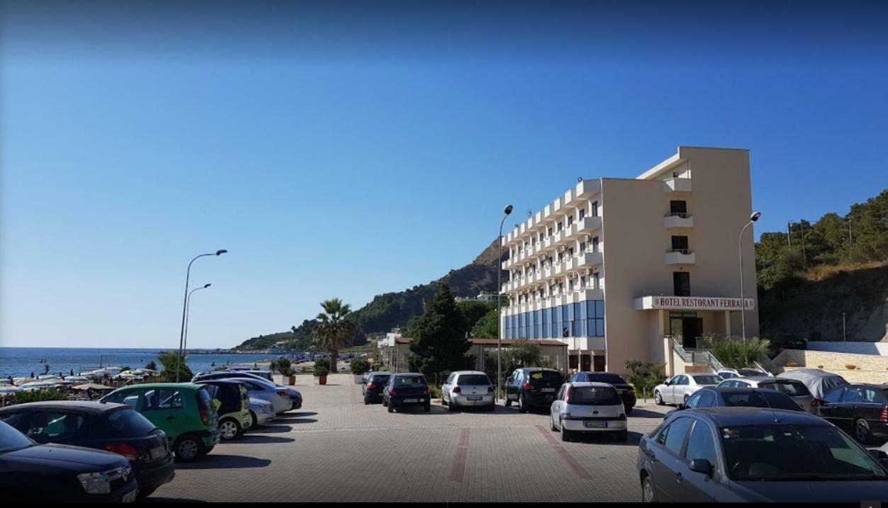 Hotel Ferrara Durrës Kültér fotó