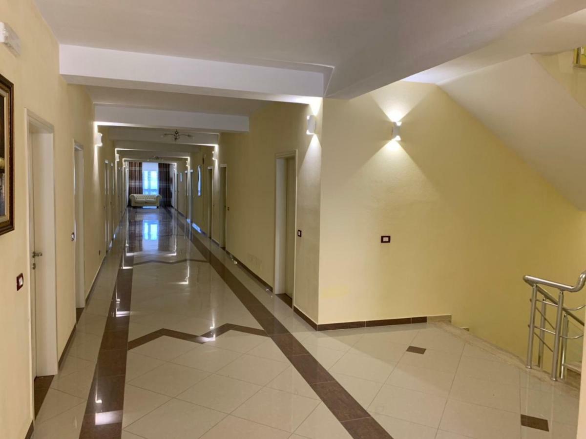 Hotel Ferrara Durrës Kültér fotó