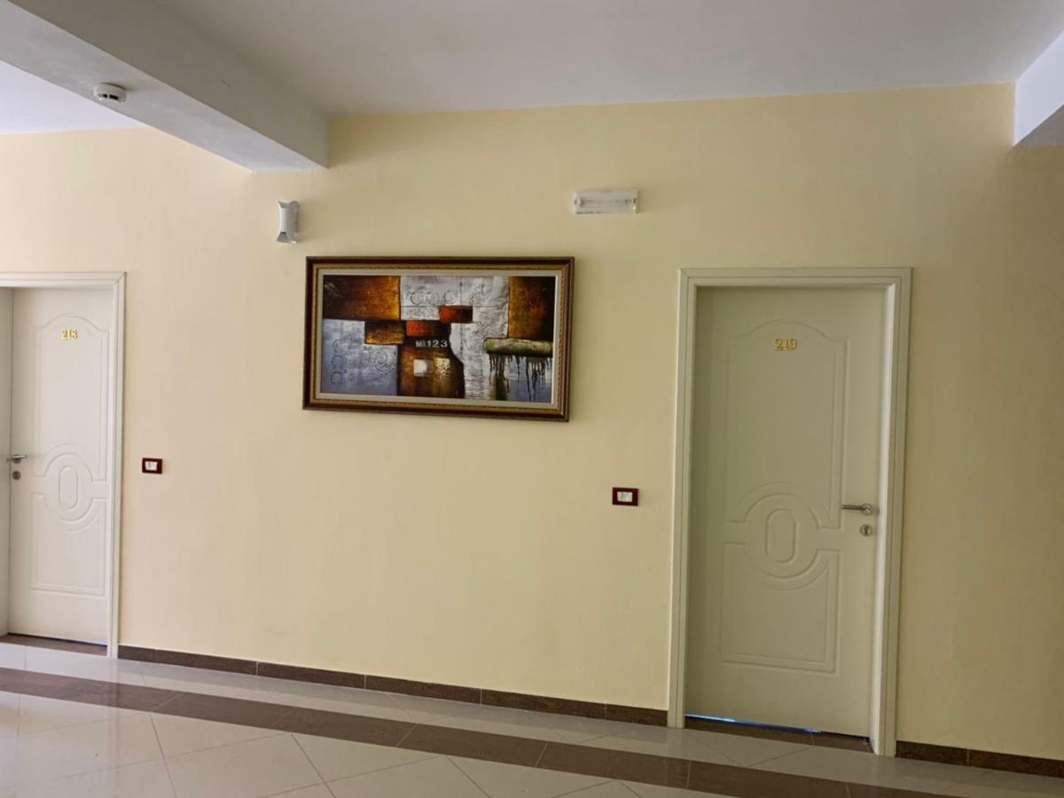 Hotel Ferrara Durrës Kültér fotó