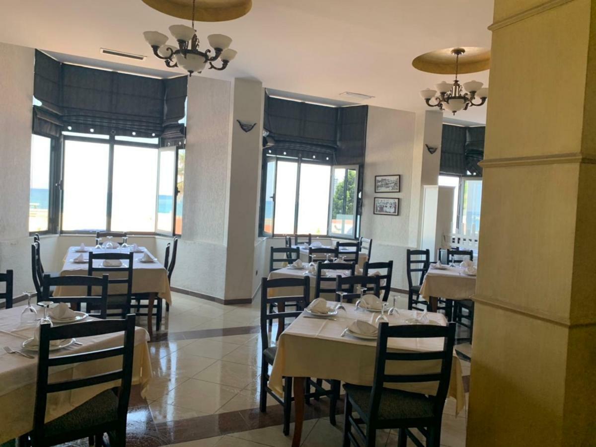 Hotel Ferrara Durrës Kültér fotó