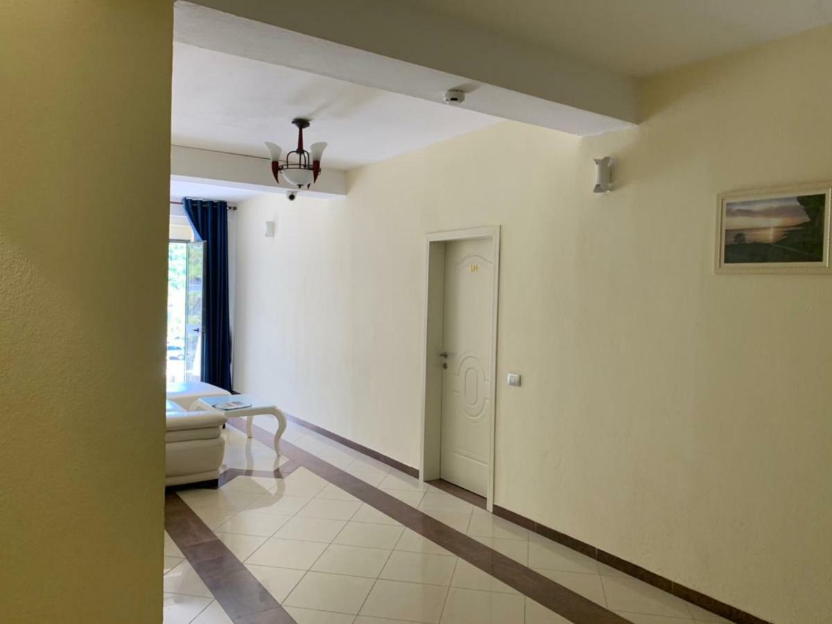 Hotel Ferrara Durrës Kültér fotó