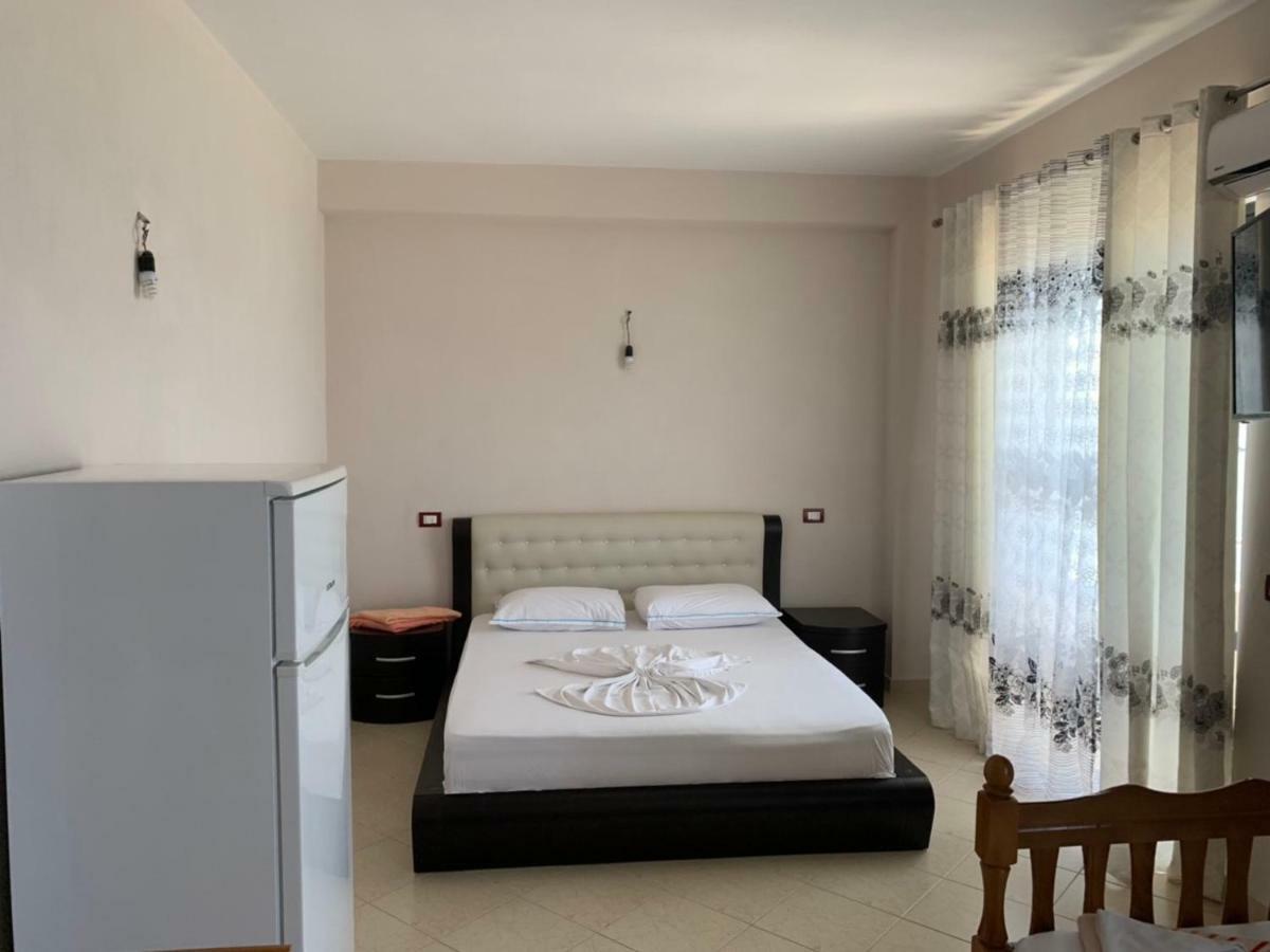 Hotel Ferrara Durrës Kültér fotó