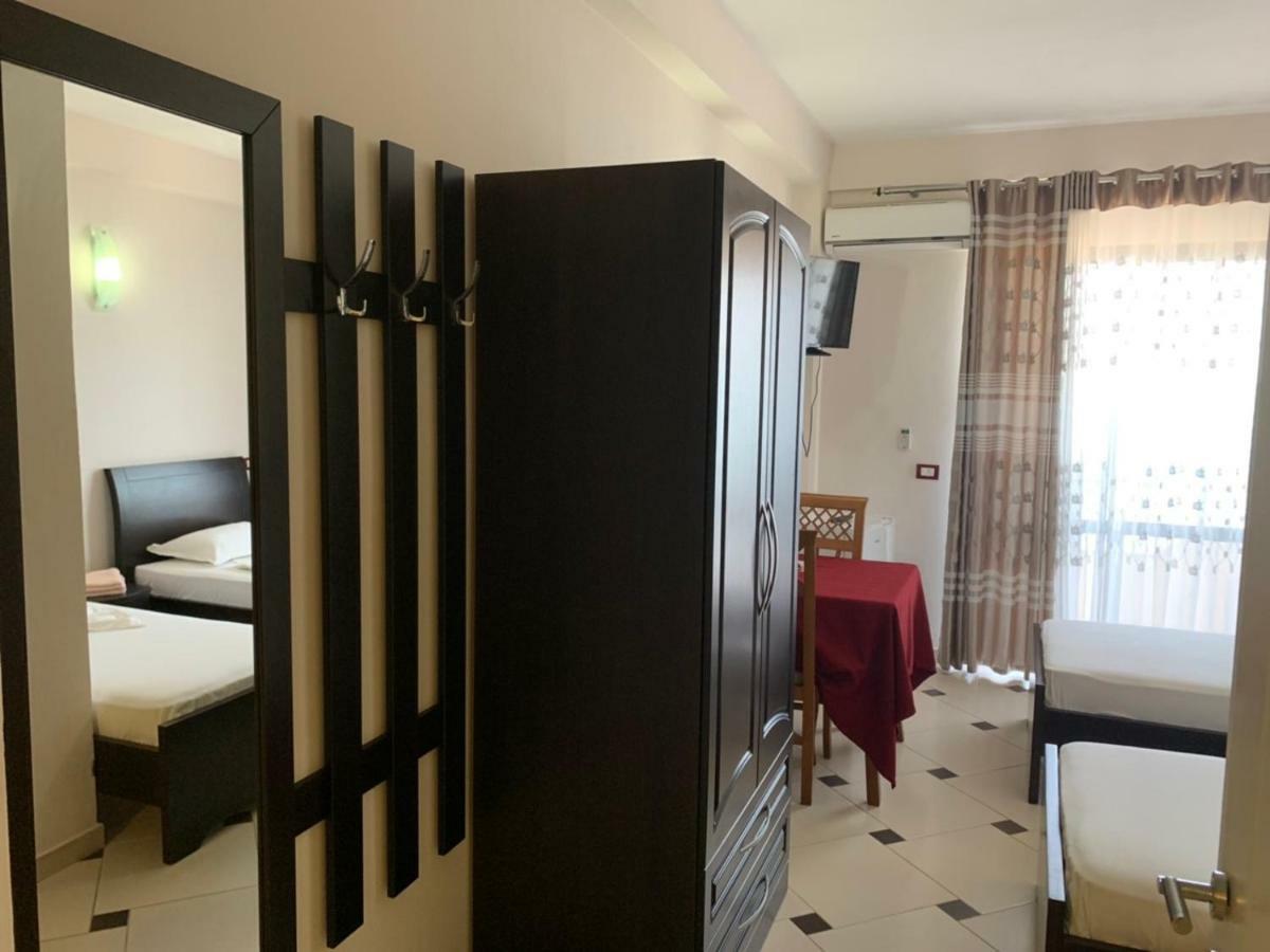 Hotel Ferrara Durrës Kültér fotó