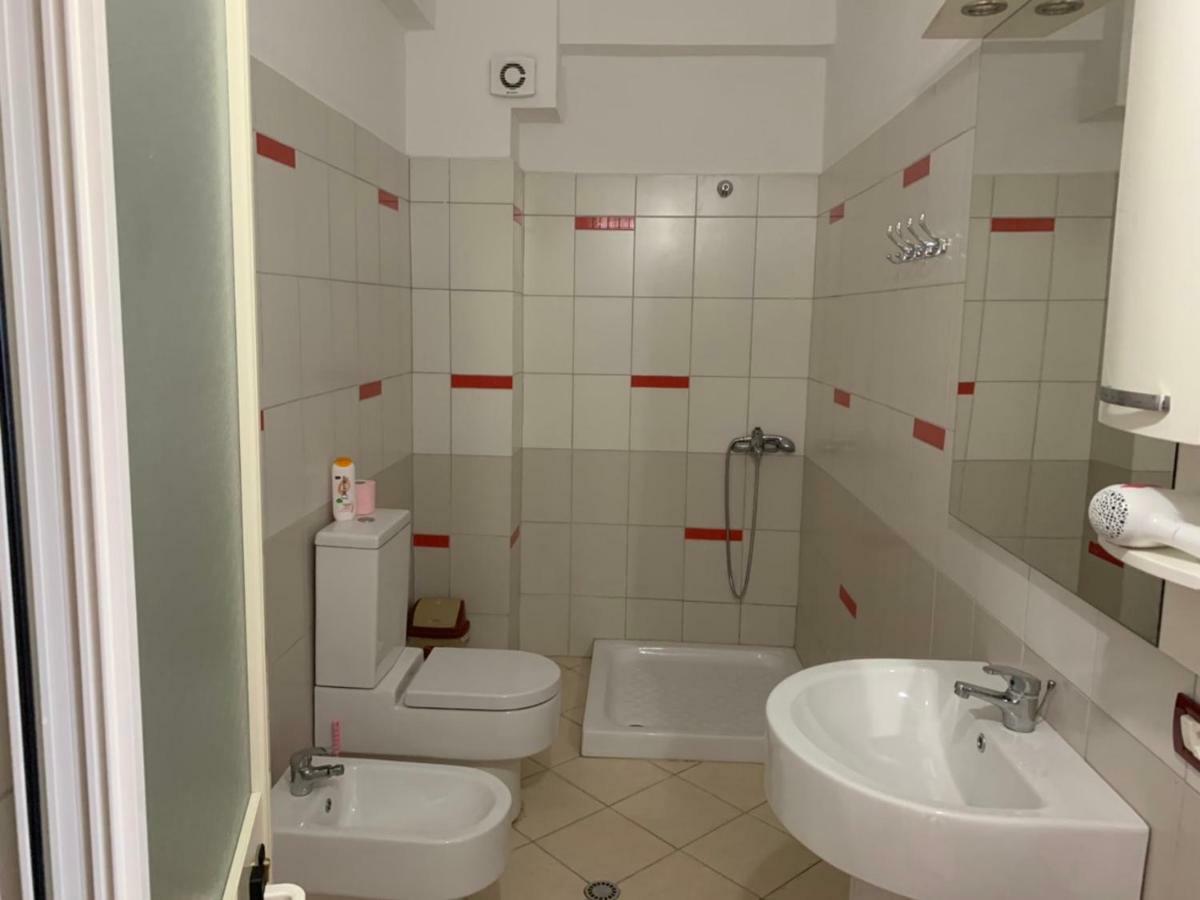 Hotel Ferrara Durrës Kültér fotó