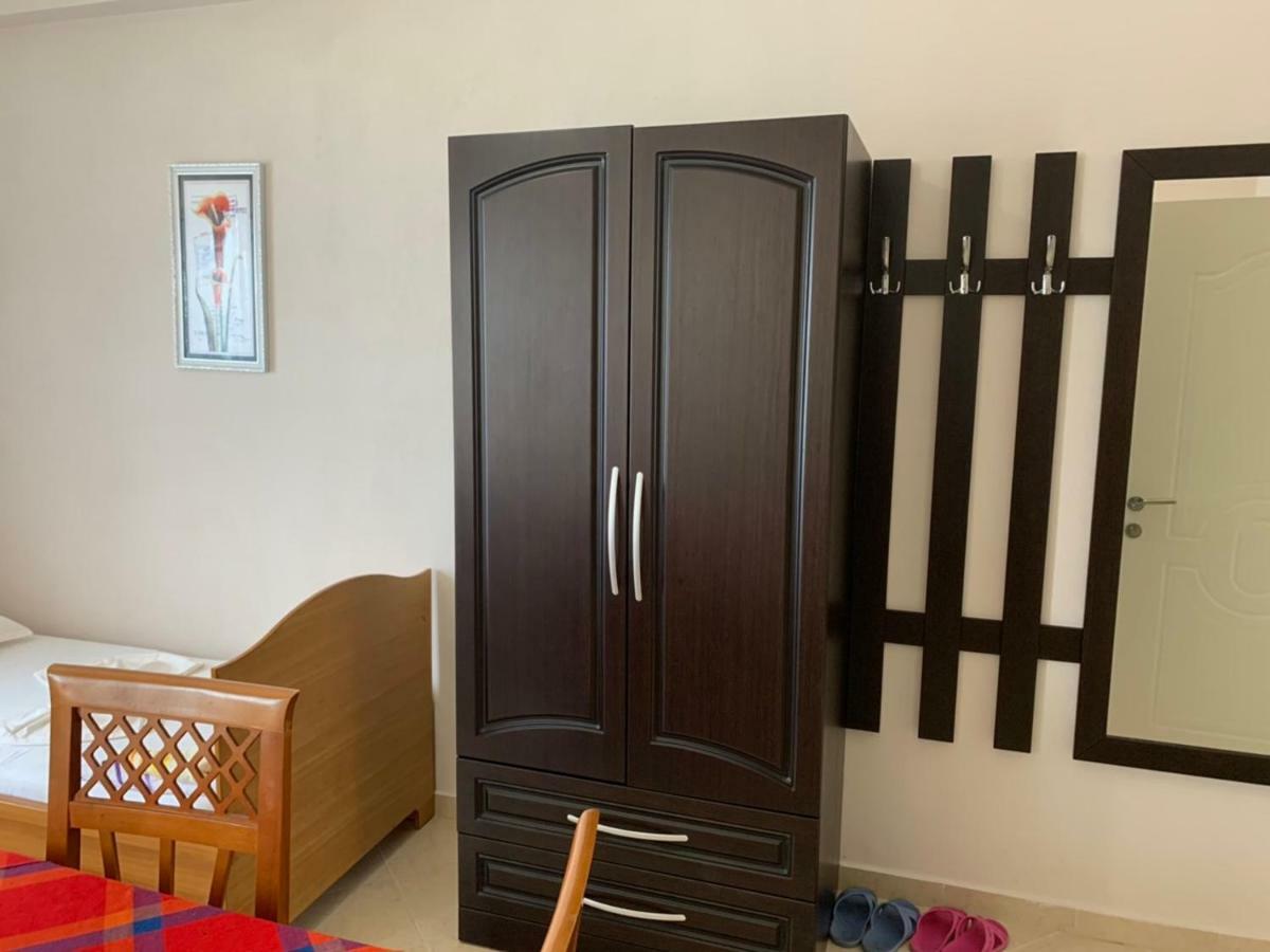 Hotel Ferrara Durrës Kültér fotó